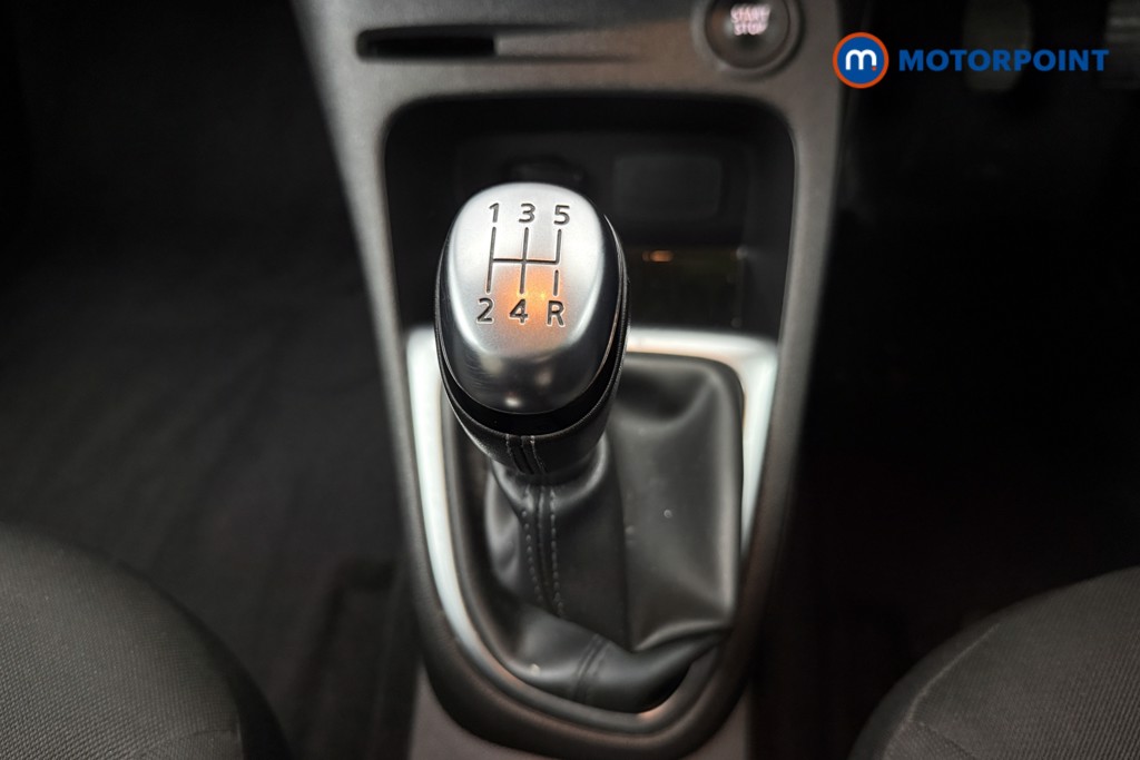 Renault Captur Iconic Manual Diesel SUV - Stock Number (1634589) - 7th supplementary image