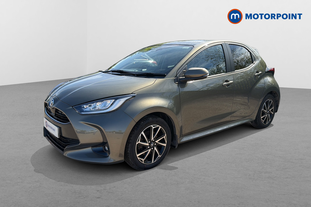 Toyota Yaris Design Automatic Petrol-Electric Hybrid Hatchback - Stock Number (1634781) - Passenger side front corner
