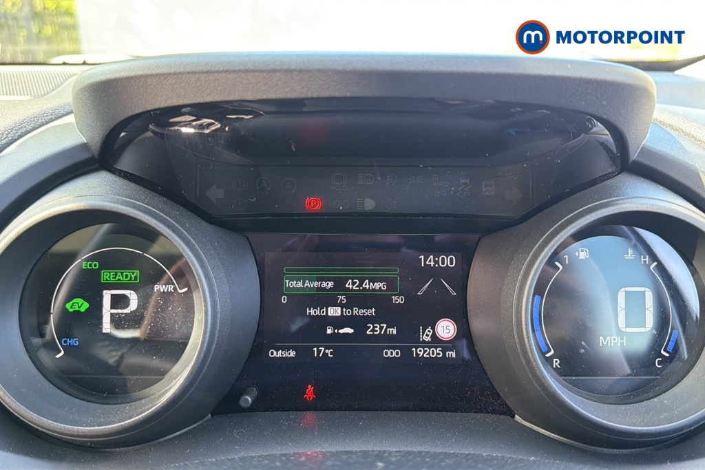 Toyota Yaris Design Automatic Petrol-Electric Hybrid Hatchback - Stock Number (1634781) - 7th supplementary image