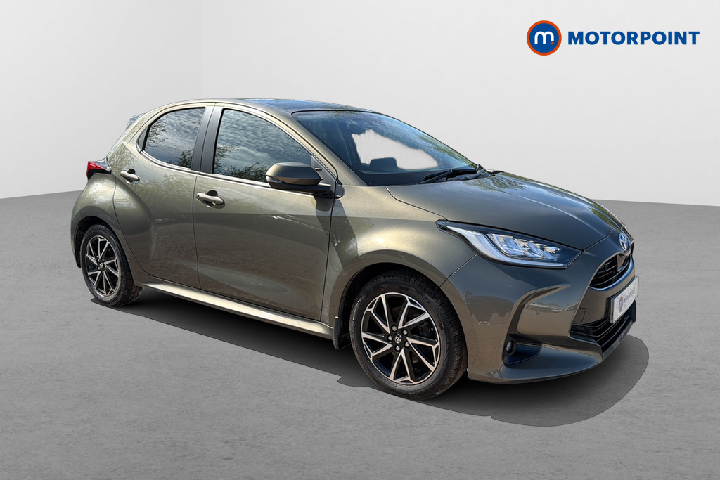 Toyota Yaris Design Automatic Petrol-Electric Hybrid Hatchback - Stock Number (1634781) - Drivers side front corner