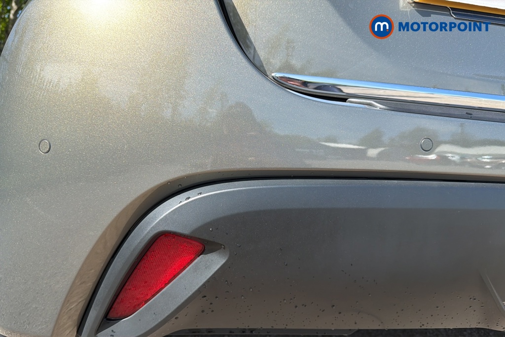 Toyota Yaris Design Automatic Petrol-Electric Hybrid Hatchback - Stock Number (1634781) - 39th supplementary image