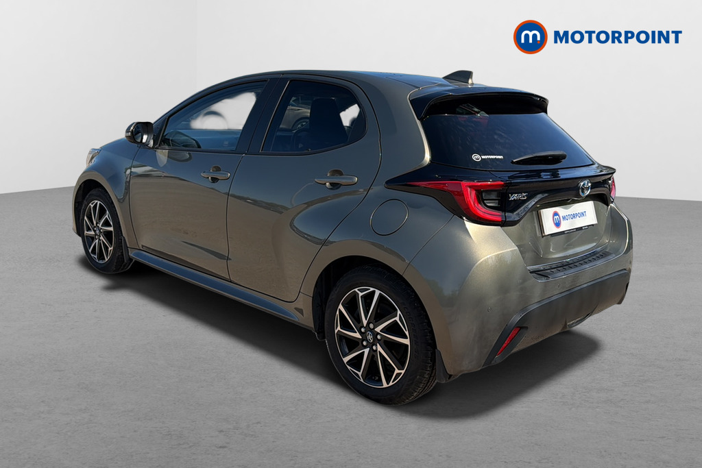 Toyota Yaris Design Automatic Petrol-Electric Hybrid Hatchback - Stock Number (1634781) - Drivers side rear corner