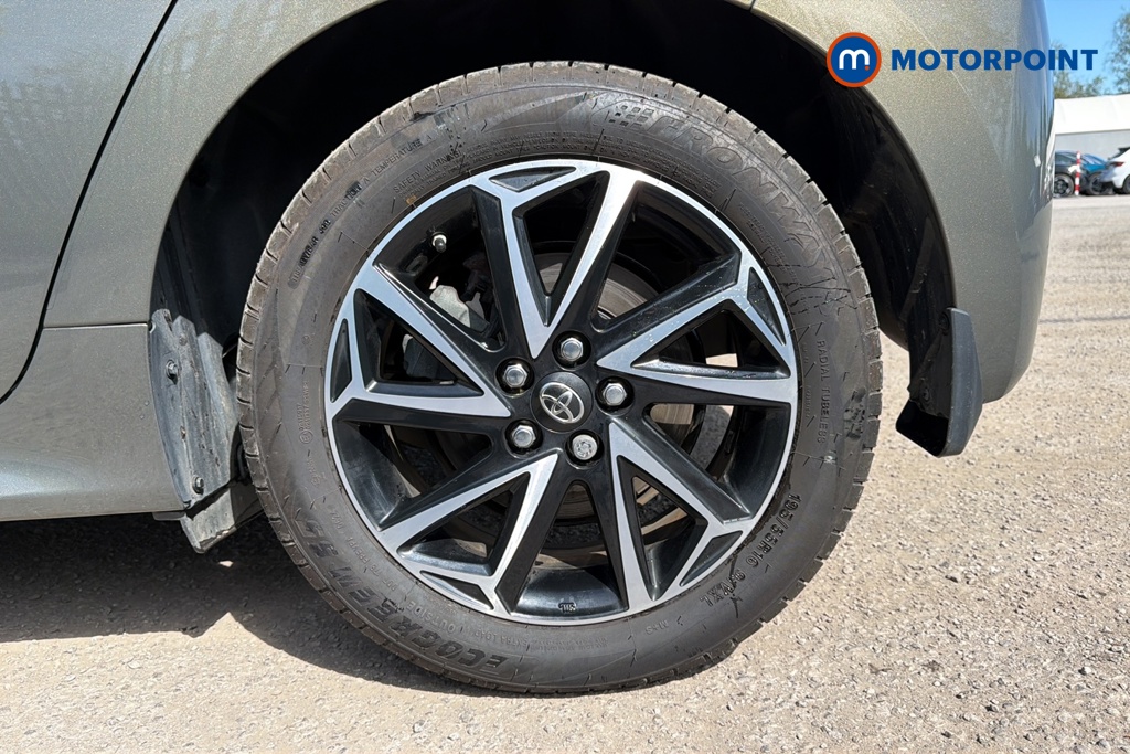 Toyota Yaris Design Automatic Petrol-Electric Hybrid Hatchback - Stock Number (1634781) - 45th supplementary image