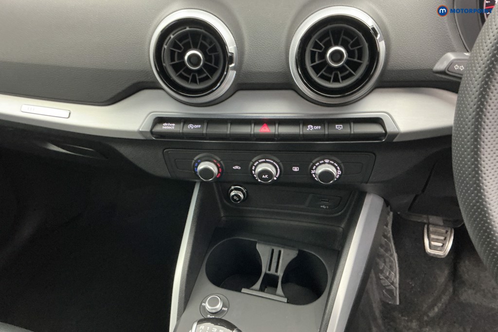 Audi Q2 S Line Manual Petrol SUV - Stock Number (1634874) - 18th supplementary image