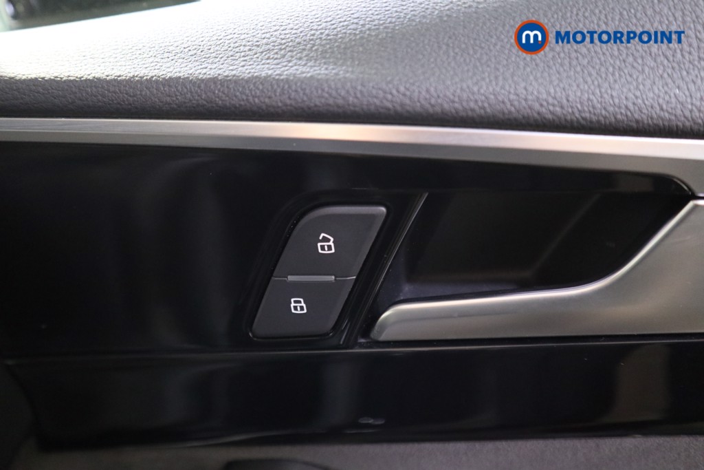 Audi A4 Black Edition Automatic Petrol Estate - Stock Number (1635987) - 14th supplementary image