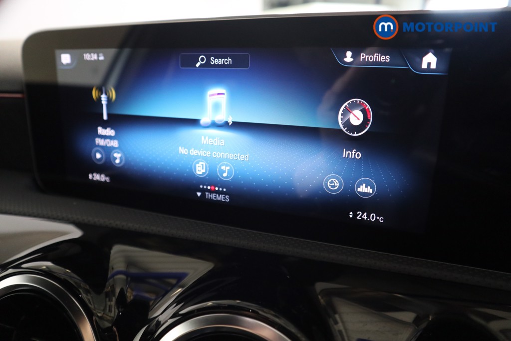 Mercedes-Benz A Class Amg Line Manual Petrol Hatchback - Stock Number (1636225) - 7th supplementary image