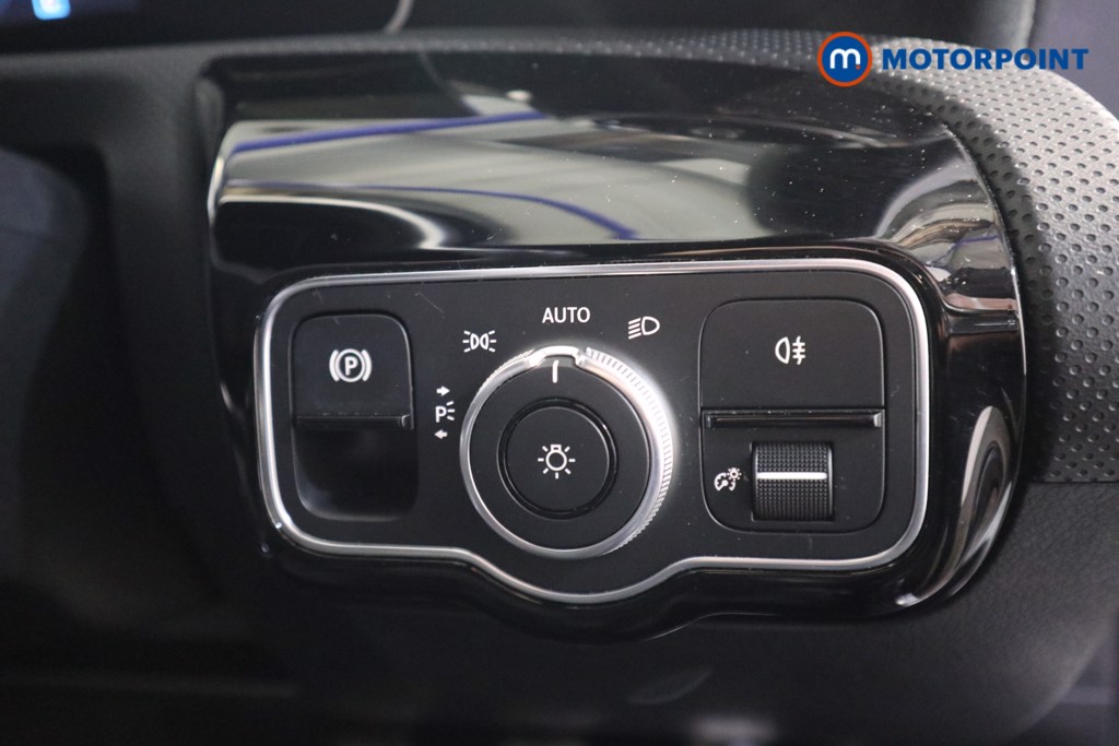 Mercedes-Benz A Class Amg Line Manual Petrol Hatchback - Stock Number (1636225) - 13th supplementary image