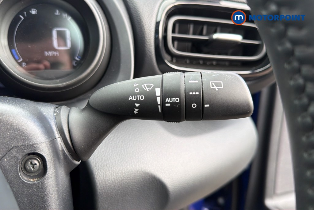 Toyota Yaris Cross Icon Automatic Petrol-Electric Hybrid Estate - Stock Number (1636382) - 7th supplementary image