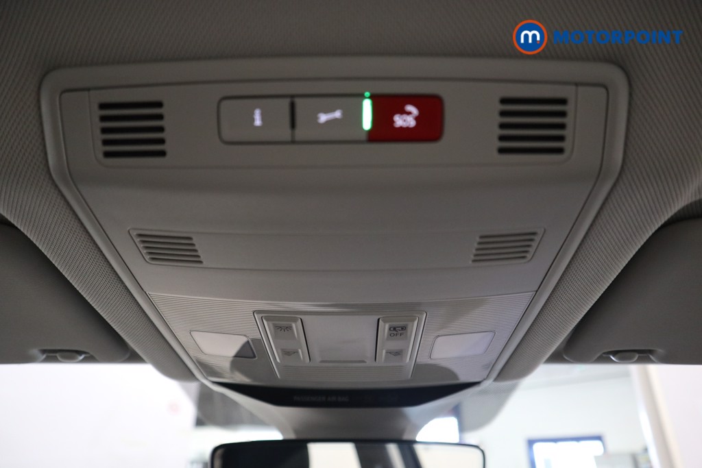 Volkswagen T-Roc Life Manual Petrol SUV - Stock Number (1636829) - 11th supplementary image