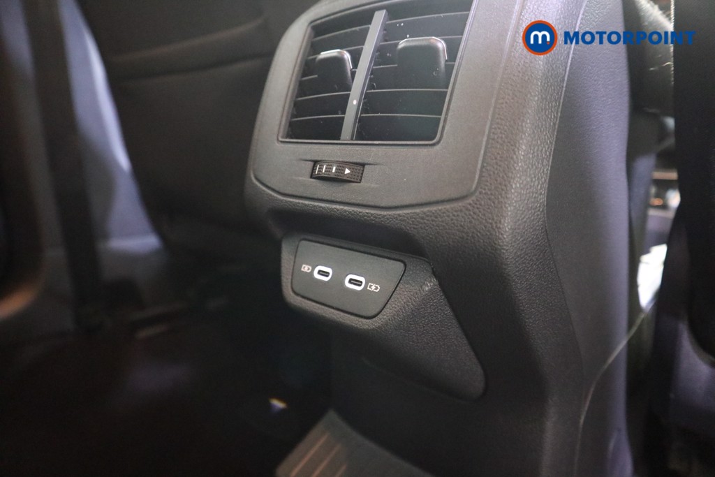 Volkswagen T-Roc Life Manual Petrol SUV - Stock Number (1636829) - 19th supplementary image