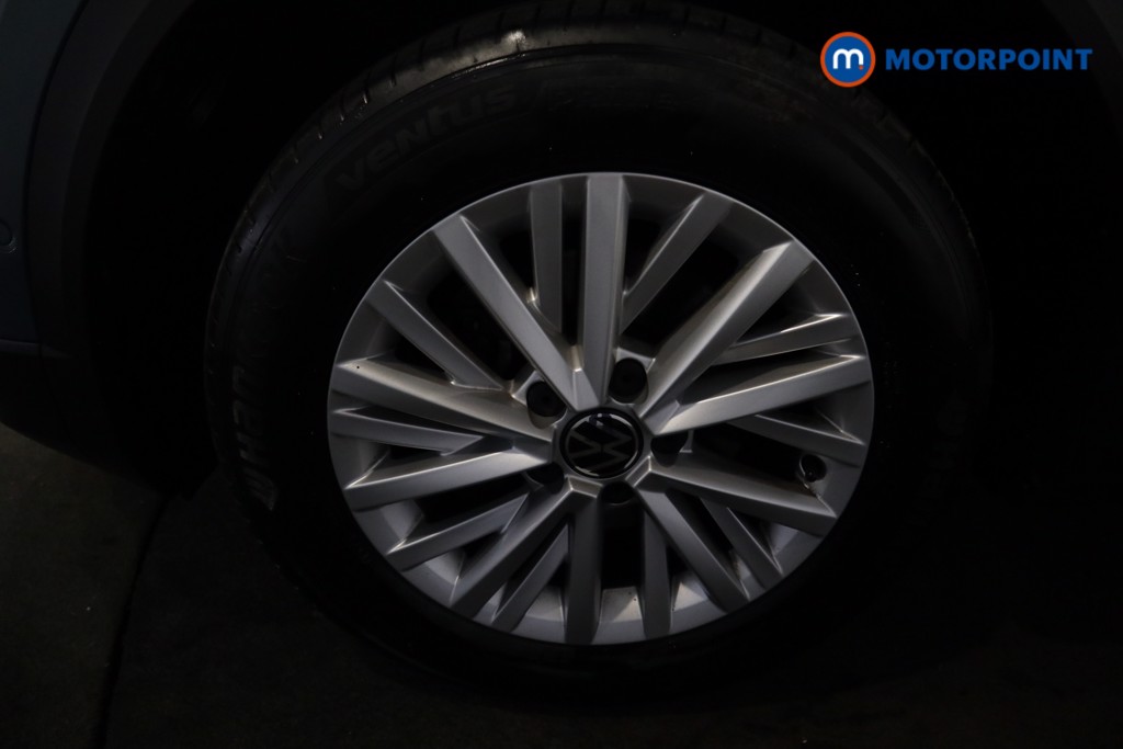 Volkswagen T-Roc Life Manual Petrol SUV - Stock Number (1636829) - 24th supplementary image