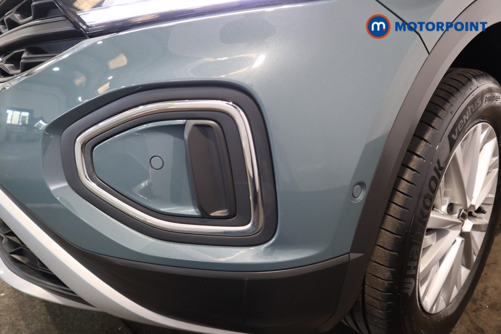 Volkswagen T-Roc Life Manual Petrol SUV - Stock Number (1636829) - 34th supplementary image