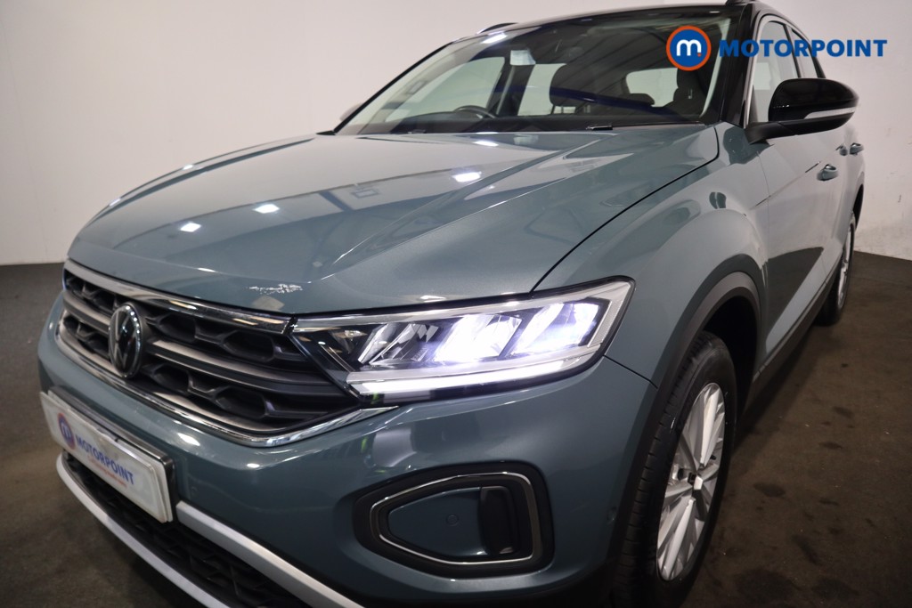 Volkswagen T-Roc Life Manual Petrol SUV - Stock Number (1636829) - 35th supplementary image