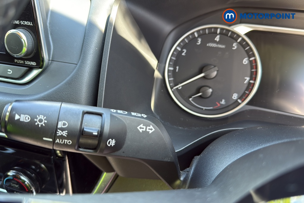 Nissan Qashqai Acenta Premium Manual Petrol SUV - Stock Number (1637548) - 5th supplementary image