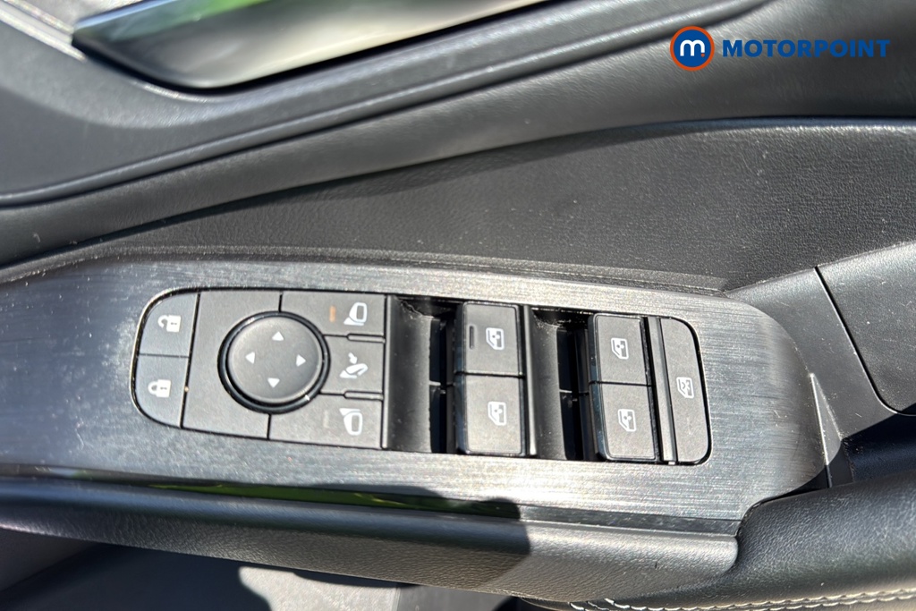 Nissan Qashqai Acenta Premium Manual Petrol SUV - Stock Number (1637548) - 19th supplementary image