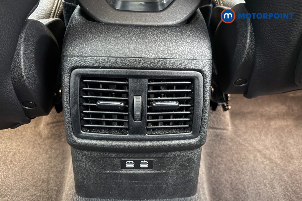 BMW X1 Xline Automatic Petrol SUV - Stock Number (1637562) - 21st supplementary image