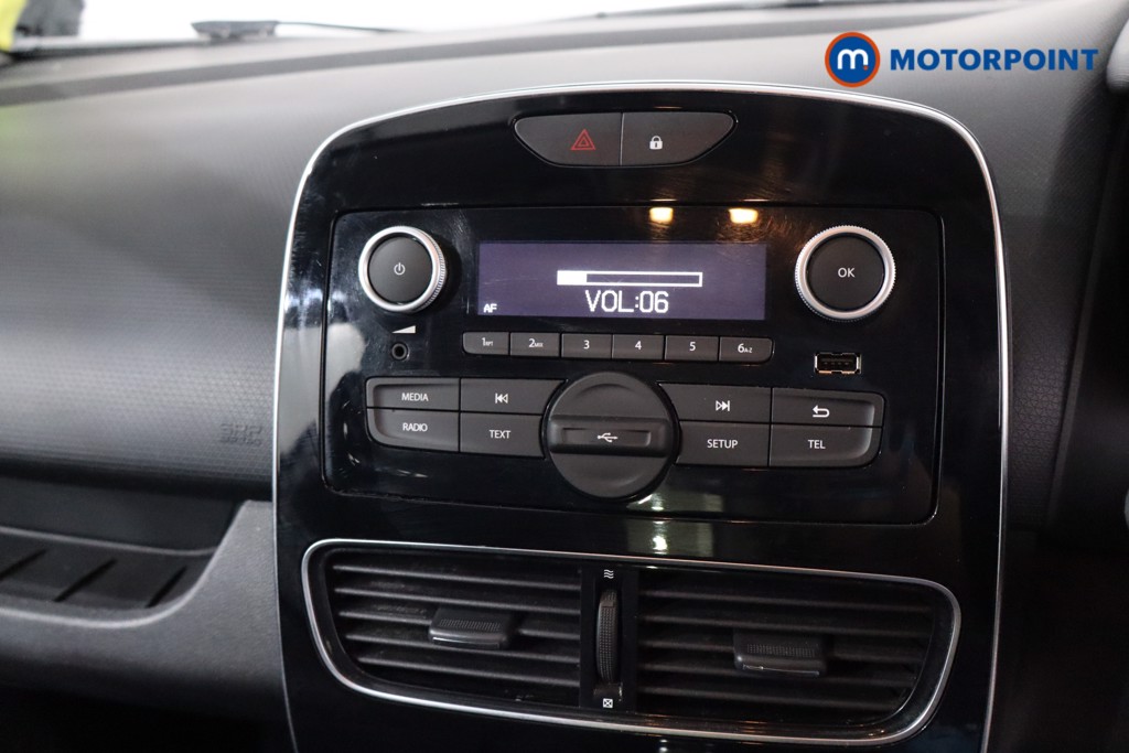 Renault Clio Play Manual Petrol Hatchback - Stock Number (1638070) - 2nd supplementary image