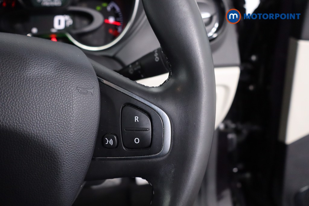 Renault Captur Signature S Nav Automatic Petrol SUV - Stock Number (1638237) - 8th supplementary image