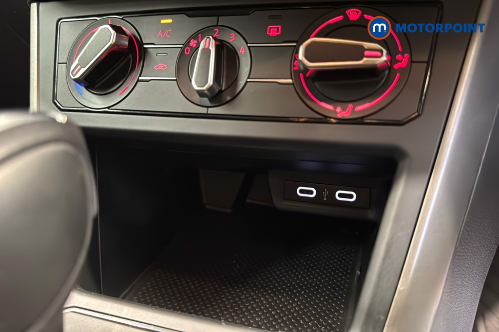 Volkswagen Polo Match Automatic Petrol Hatchback - Stock Number (1638440) - 17th supplementary image