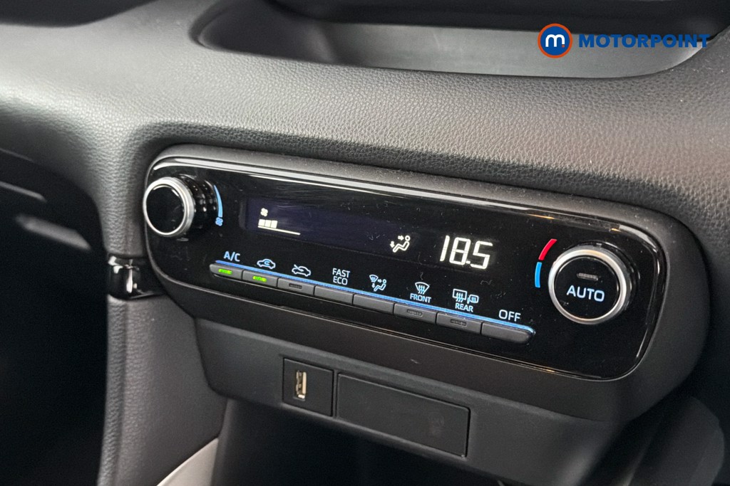 Toyota Yaris Icon Automatic Petrol-Electric Hybrid Hatchback - Stock Number (1638557) - 12th supplementary image