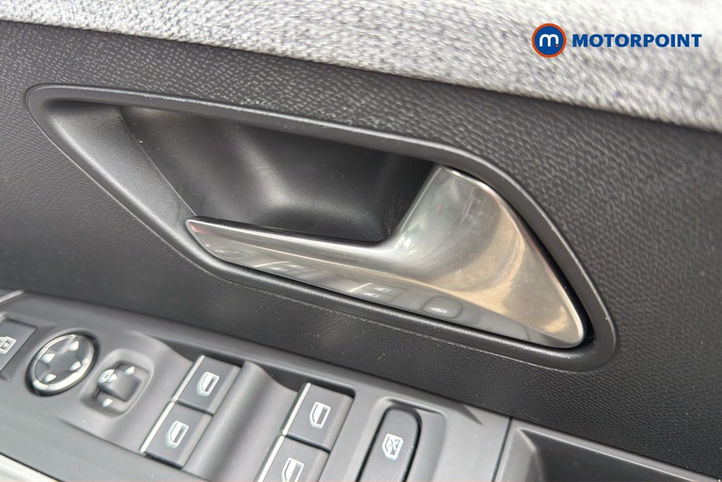 Peugeot 3008 GT Automatic Petrol SUV - Stock Number (1638566) - 42nd supplementary image