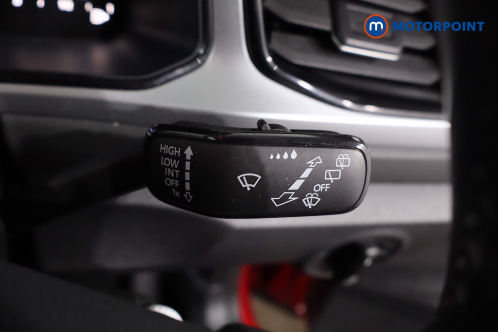 Volkswagen T-Roc Life Manual Petrol SUV - Stock Number (1638640) - 15th supplementary image