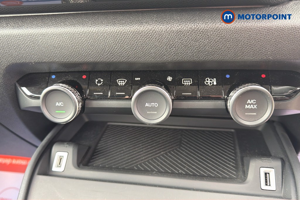 Citroen C4 Sense Automatic Electric Hatchback - Stock Number (1638731) - 12th supplementary image