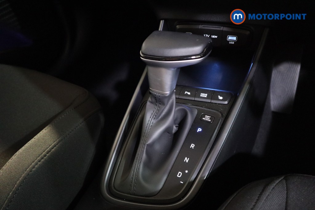 Hyundai I20 Premium Automatic Petrol Hatchback - Stock Number (1638744) - 9th supplementary image