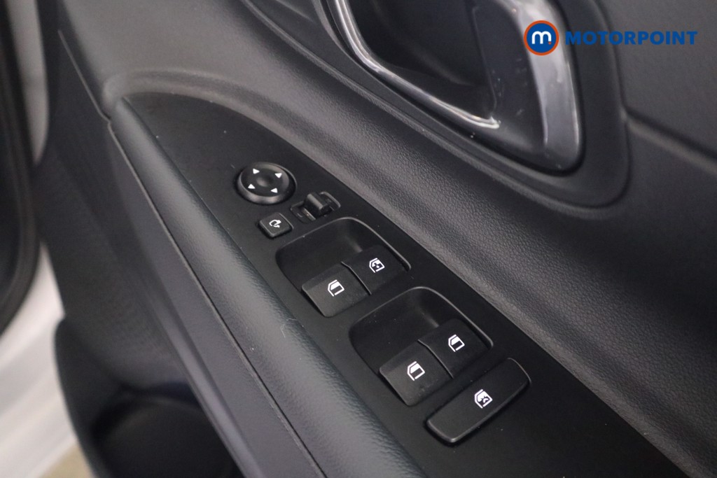 Hyundai I20 Premium Automatic Petrol Hatchback - Stock Number (1638744) - 13th supplementary image