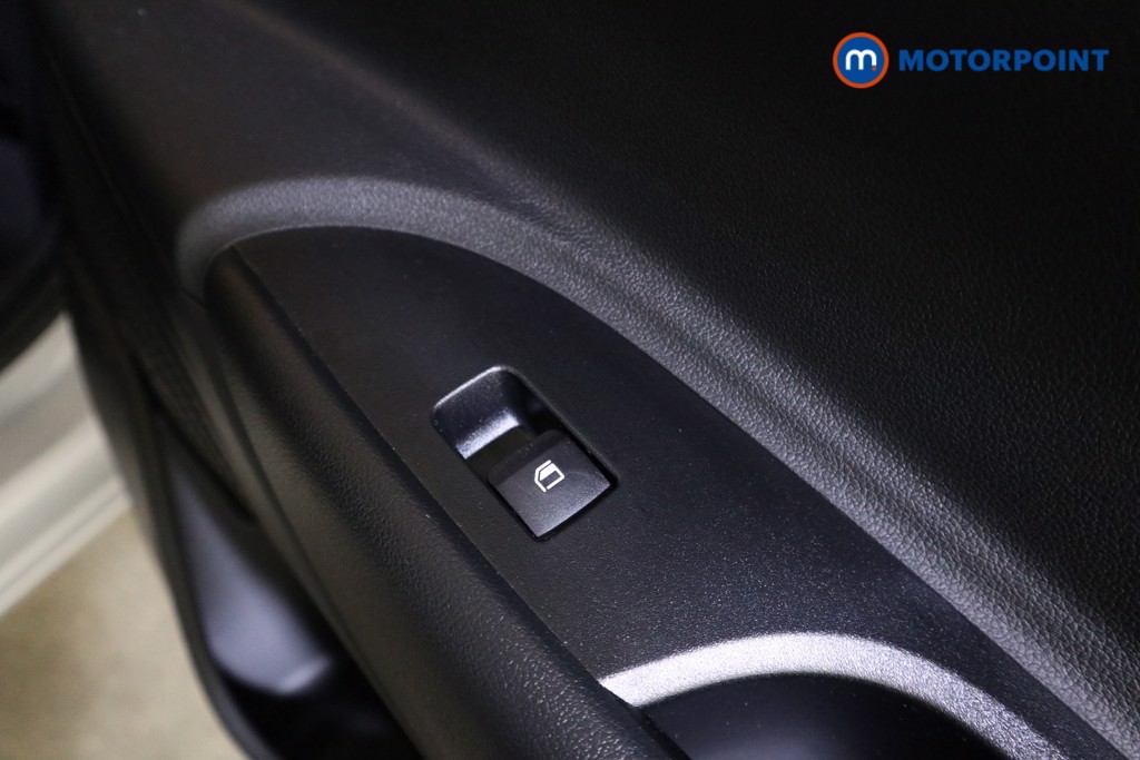 Hyundai I20 Premium Automatic Petrol Hatchback - Stock Number (1638744) - 18th supplementary image