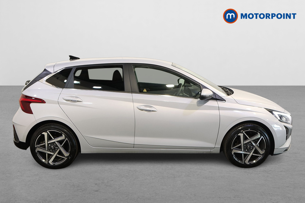 Hyundai I20 Premium Automatic Petrol Hatchback - Stock Number (1638744) - Drivers side