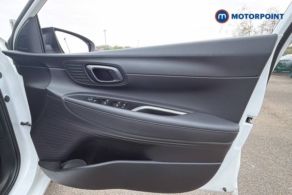 Hyundai I20 Premium Automatic Petrol Hatchback - Stock Number (1638761) - 19th supplementary image