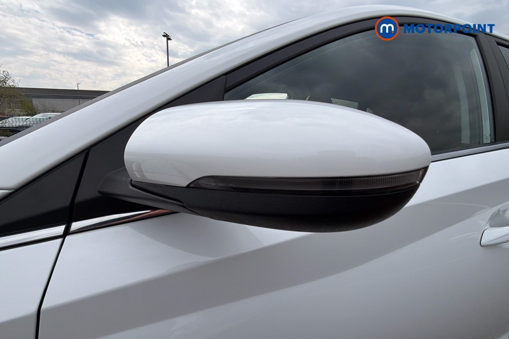 Hyundai I20 Premium Automatic Petrol Hatchback - Stock Number (1638761) - 43rd supplementary image