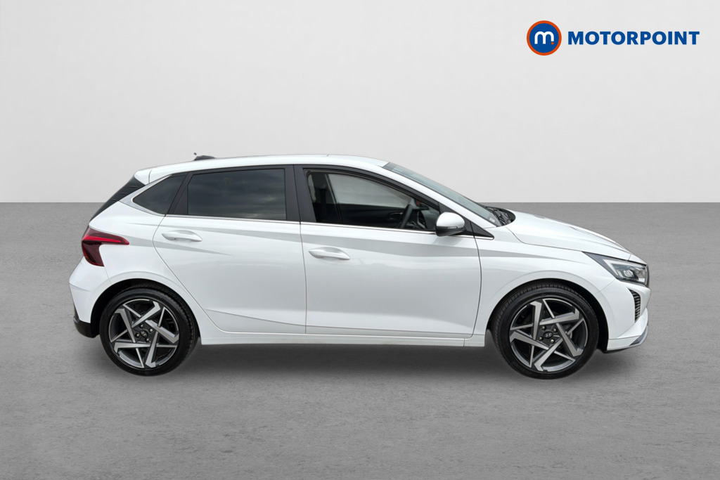 Hyundai I20 Premium Automatic Petrol Hatchback - Stock Number (1638761) - Drivers side