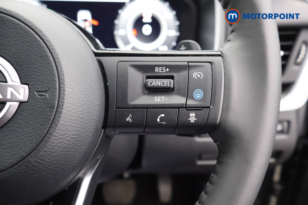Nissan Qashqai N-Connecta Automatic Petrol SUV - Stock Number (1638816) - 4th supplementary image