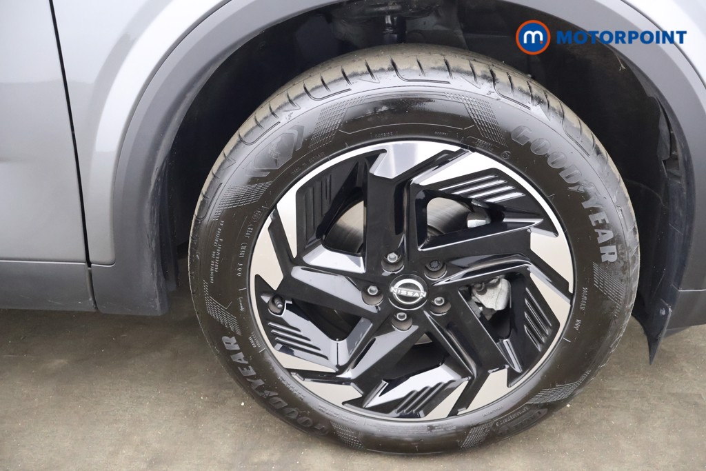 Nissan Qashqai N-Connecta Automatic Petrol SUV - Stock Number (1638816) - 13th supplementary image