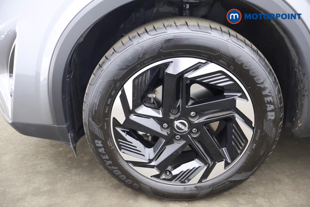 Nissan Qashqai N-Connecta Automatic Petrol SUV - Stock Number (1638816) - 14th supplementary image
