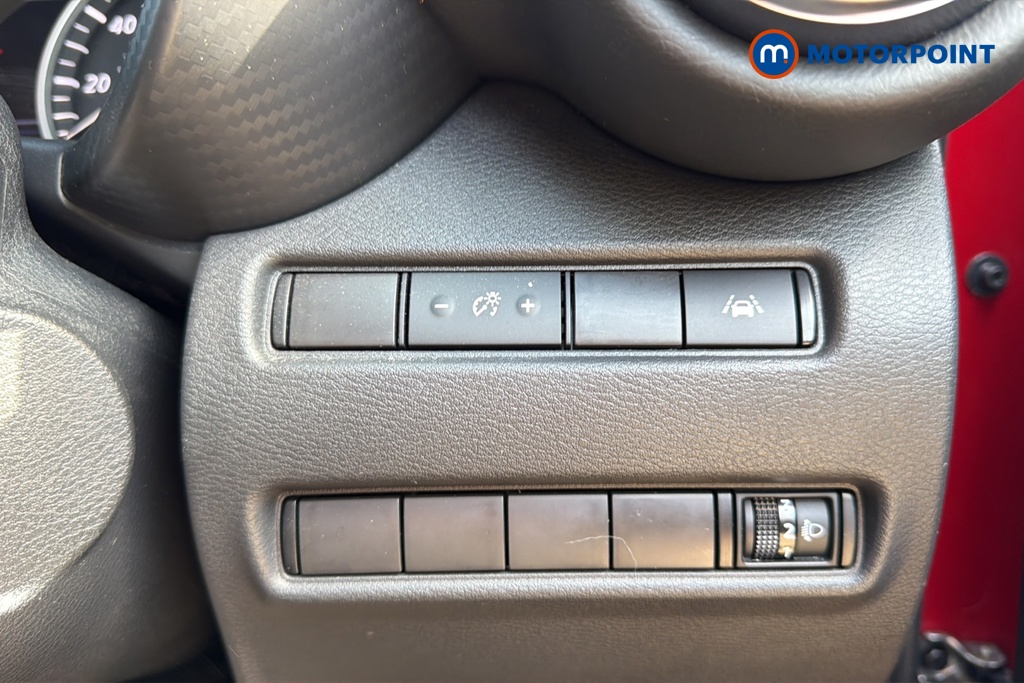 Nissan Juke N-Connecta Automatic Petrol-Electric Hybrid SUV - Stock Number (1639401) - 11th supplementary image