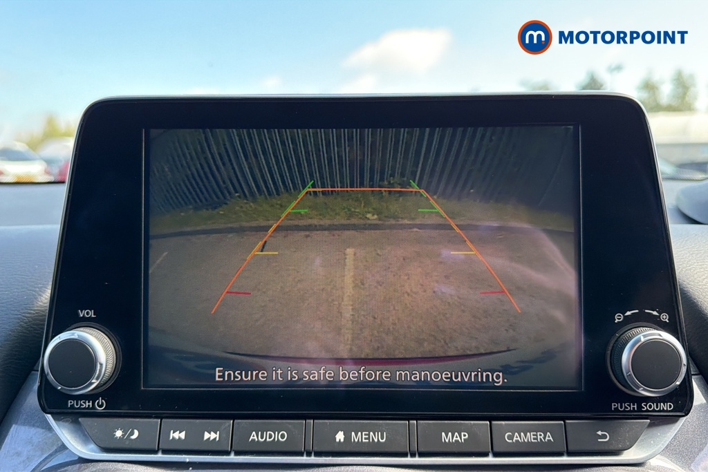 Nissan Juke N-Connecta Automatic Petrol-Electric Hybrid SUV - Stock Number (1639401) - 13th supplementary image