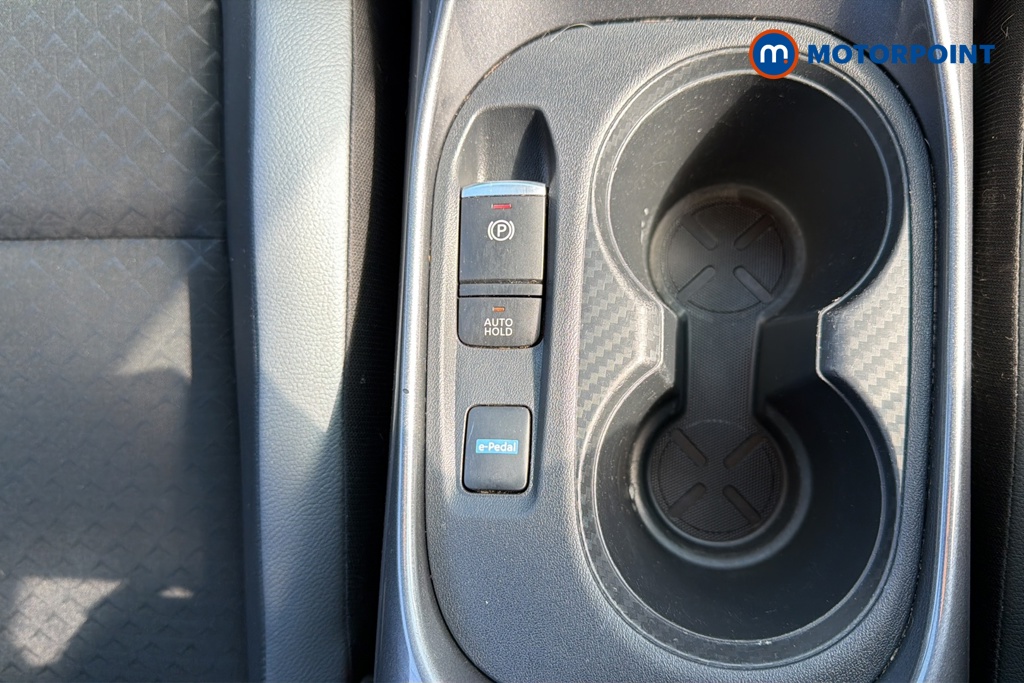 Nissan Juke N-Connecta Automatic Petrol-Electric Hybrid SUV - Stock Number (1639401) - 16th supplementary image