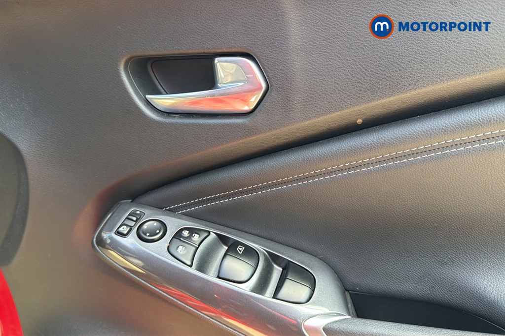 Nissan Juke N-Connecta Automatic Petrol-Electric Hybrid SUV - Stock Number (1639401) - 19th supplementary image