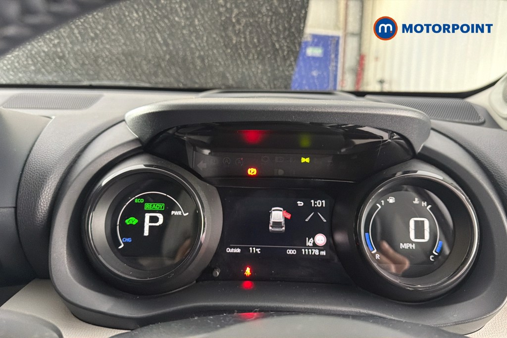 Toyota Yaris Excel Automatic Petrol-Electric Hybrid Hatchback - Stock Number (1612938) - 8th supplementary image