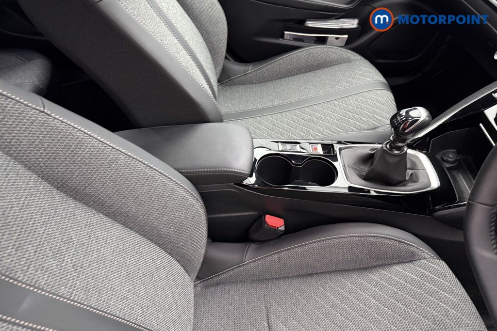 Peugeot 2008 Allure Manual Petrol SUV - Stock Number (1624990) - 13th supplementary image