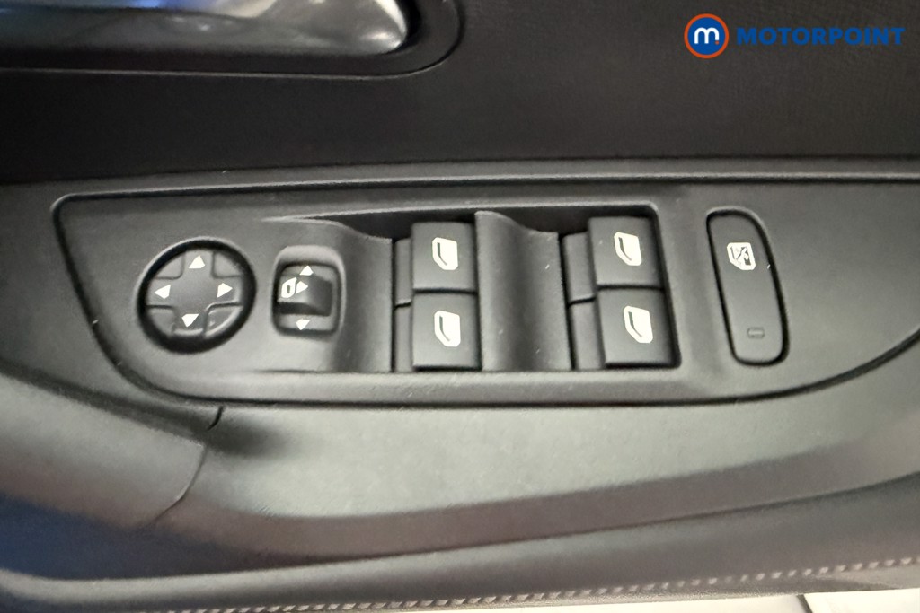 Peugeot 2008 Allure Manual Petrol SUV - Stock Number (1624990) - 16th supplementary image