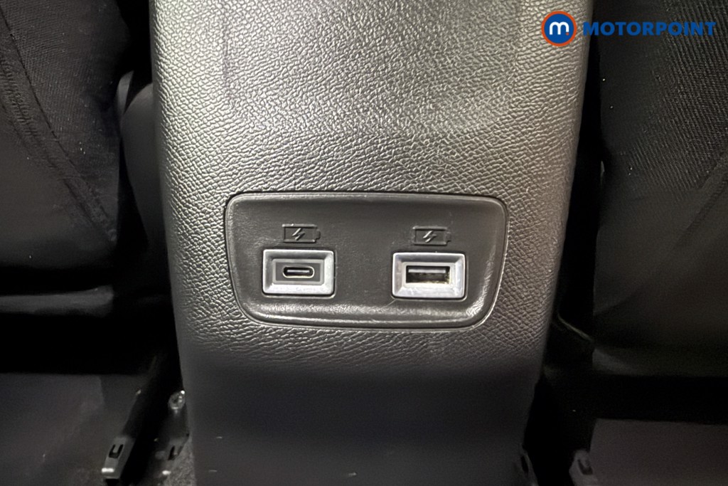 Peugeot 2008 Allure Manual Petrol SUV - Stock Number (1624990) - 18th supplementary image