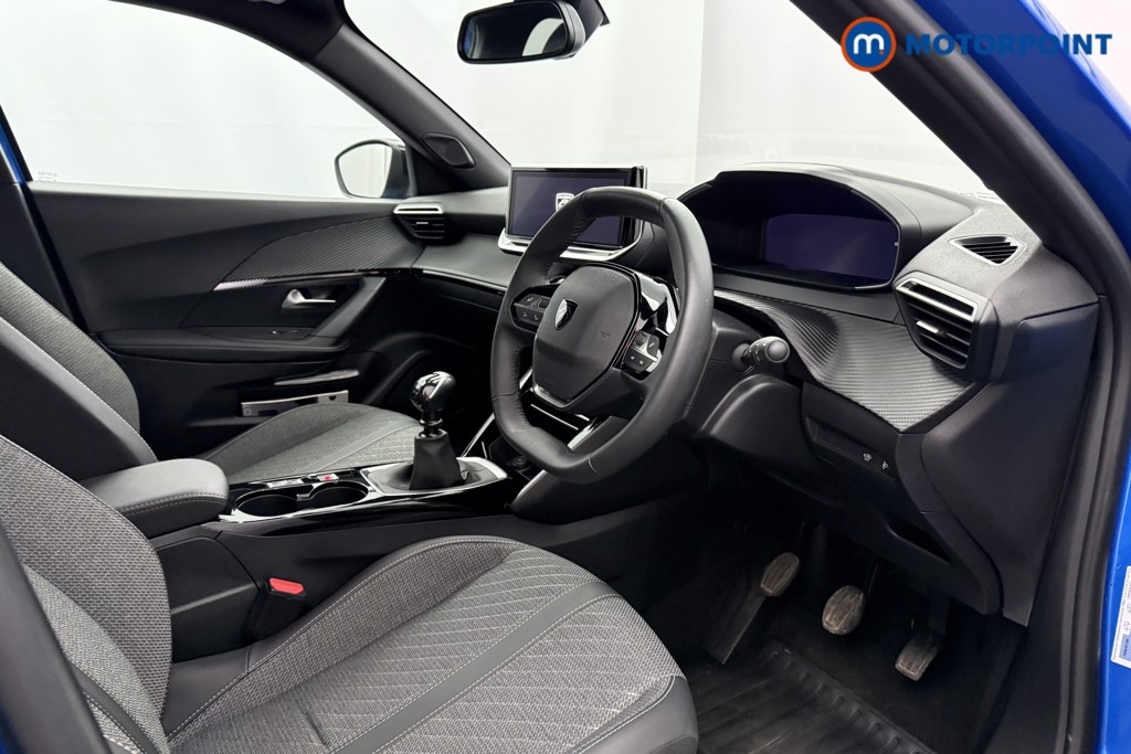 Peugeot 2008 Allure Manual Petrol SUV - Stock Number (1624990) - 1st supplementary image