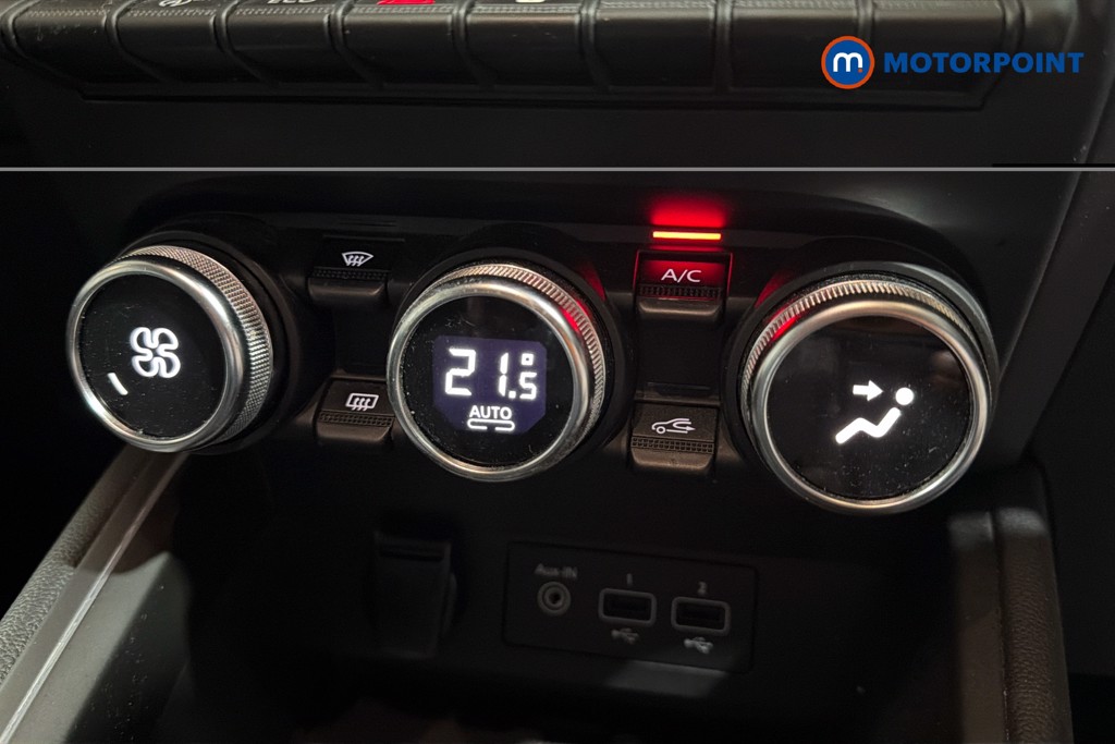 Renault Clio Evolution Manual Petrol Hatchback - Stock Number (1625788) - 12th supplementary image