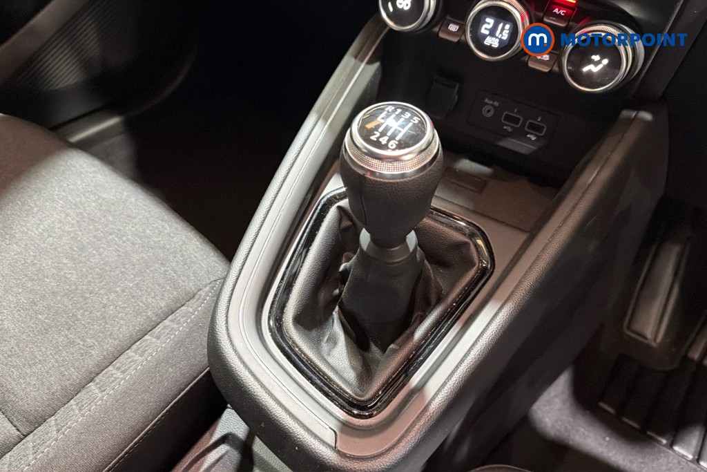 Renault Clio Evolution Manual Petrol Hatchback - Stock Number (1625788) - 15th supplementary image