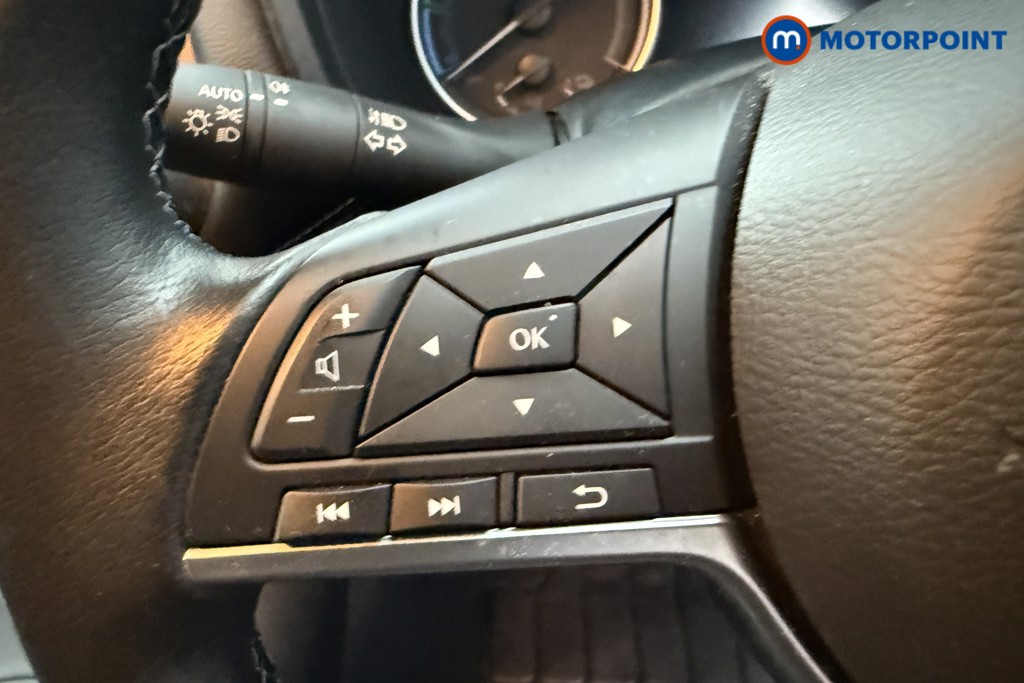 Nissan Juke N-Connecta Automatic Petrol-Electric Hybrid SUV - Stock Number (1626832) - 3rd supplementary image