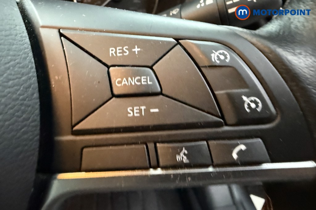 Nissan Juke N-Connecta Automatic Petrol-Electric Hybrid SUV - Stock Number (1626832) - 4th supplementary image